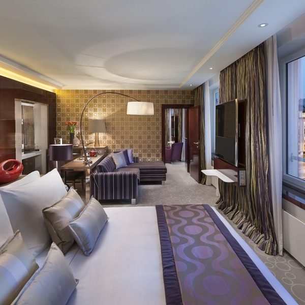 Tapijt in hotelkamer